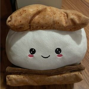 S'more plush Board walk food stuffs animal